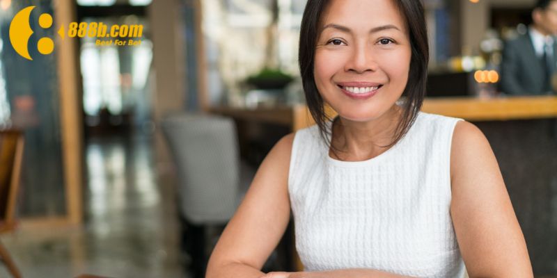 Chị Hoa Dành 800 Triệu Từ Blackjack Trực Tiếp Tại 888B: Một Hành Trình Lội Ngược Dòng Đầy Cảm Hứng 2 Giới thiệu về chị Hoa và hành trình chiến thắng 800 triệu